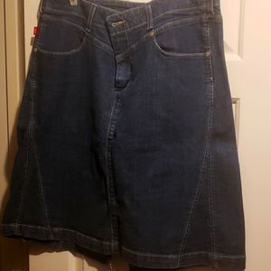 Ladies denim skirt